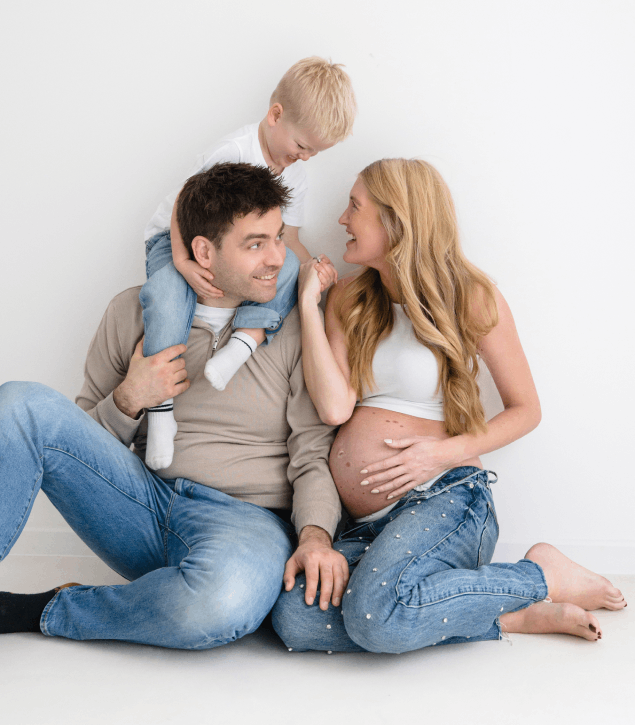 Greenwich family photoshoot by Megan Foster Photography